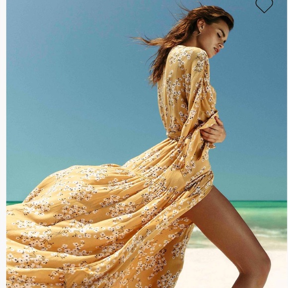Billabong Dresses & Skirts - Billabong My Favorite Maxi Dress